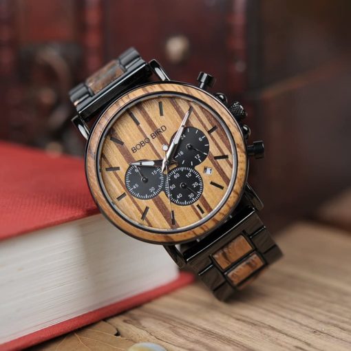 ساعة يد خشبية مخصصة